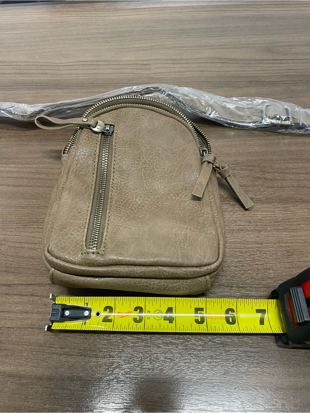 NWOT Joy Susan Skyler Sling Bag in Taupe - Picture 6 of 7